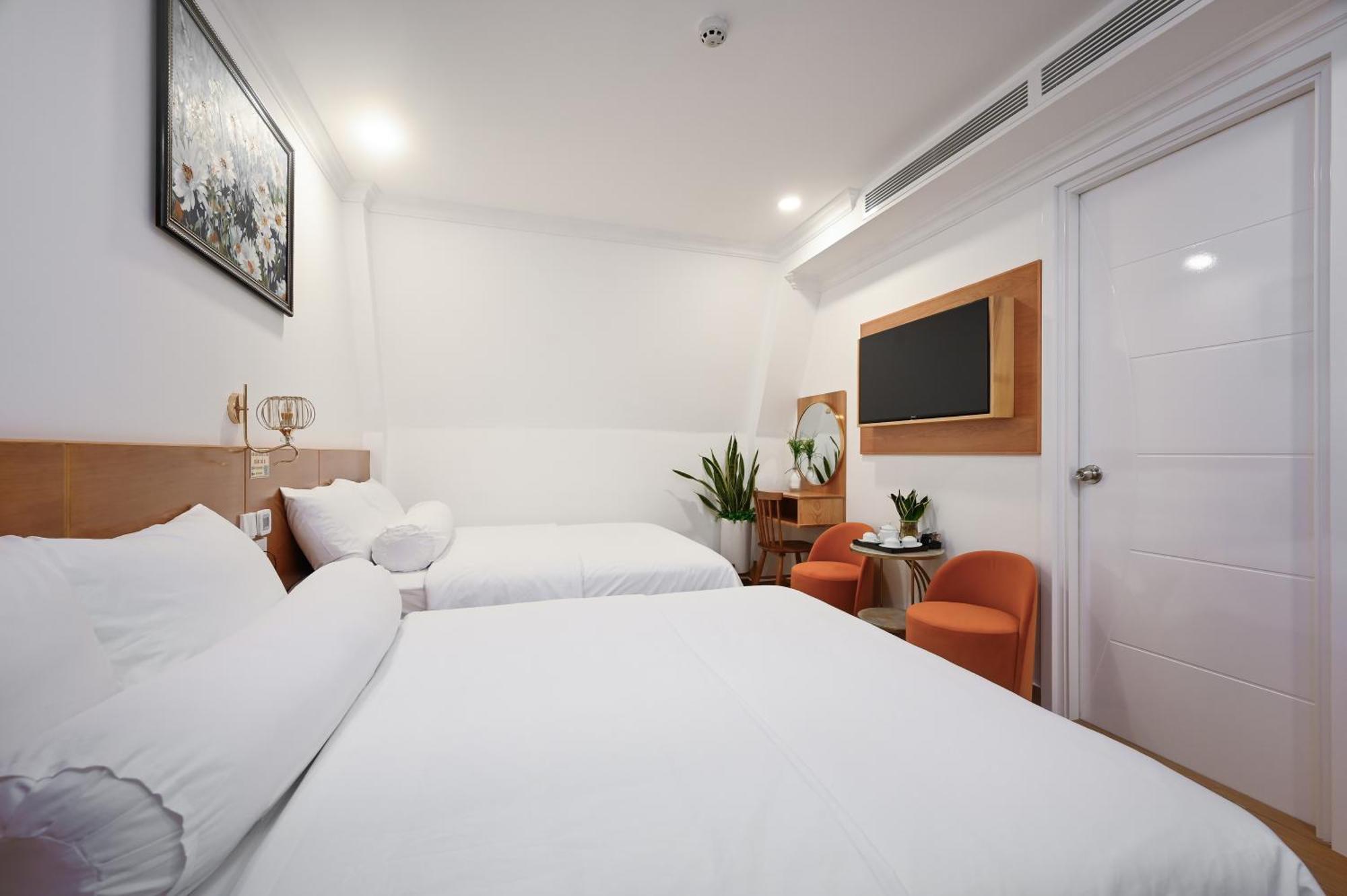 Ly Ly 2 4* TP. Hồ Chí Minh