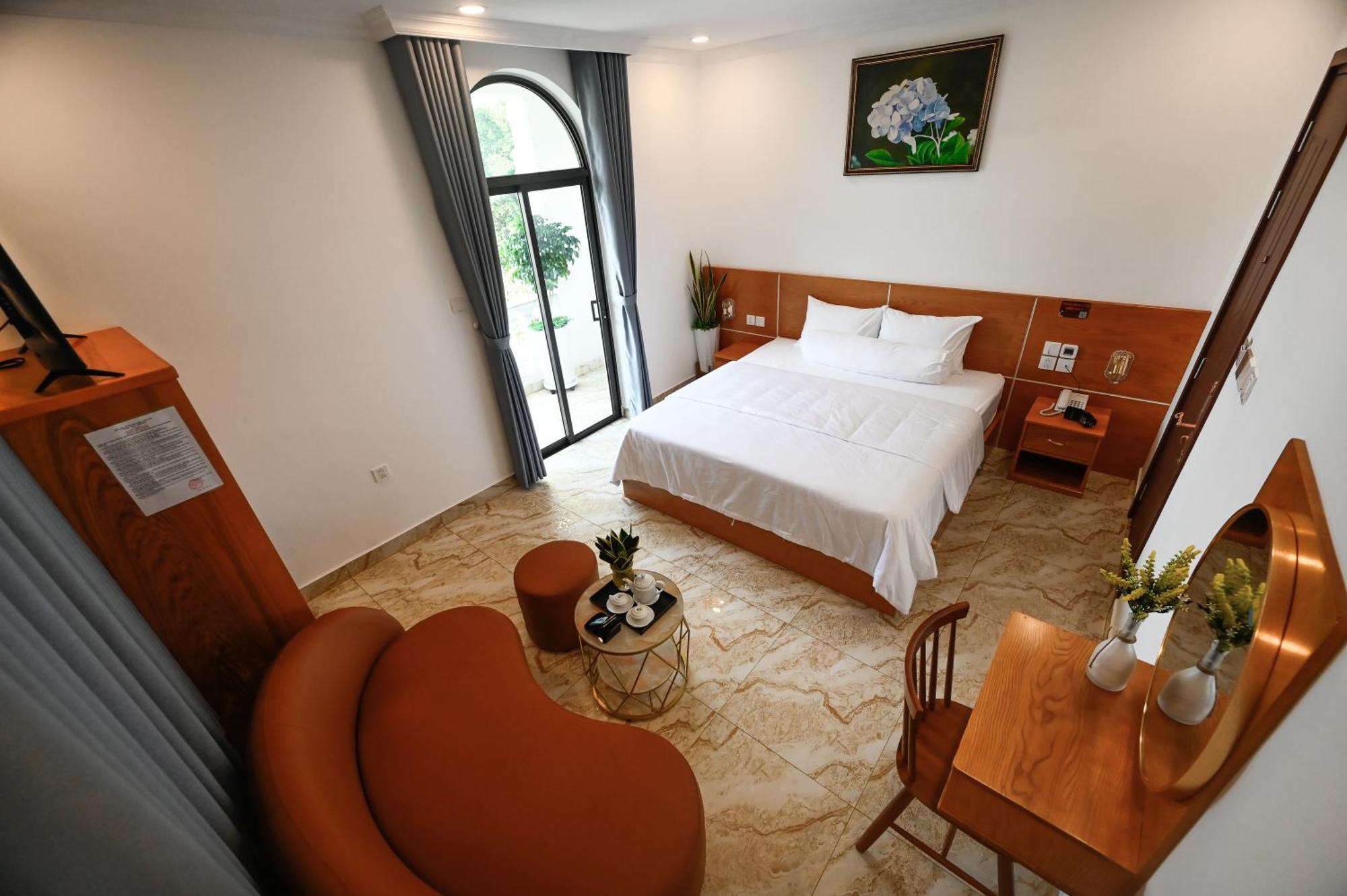 Ly Ly 2 4* TP. Hồ Chí Minh