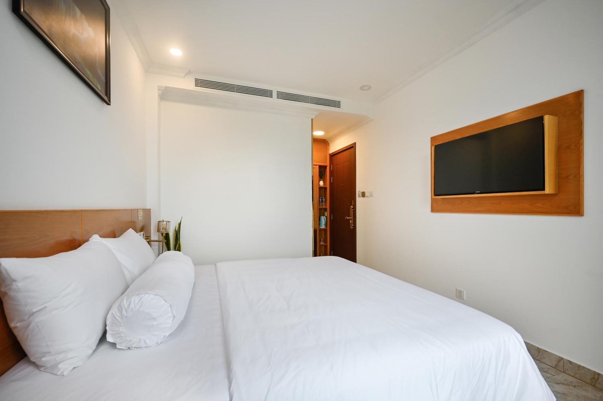 Ly Ly 2 4* TP. Hồ Chí Minh