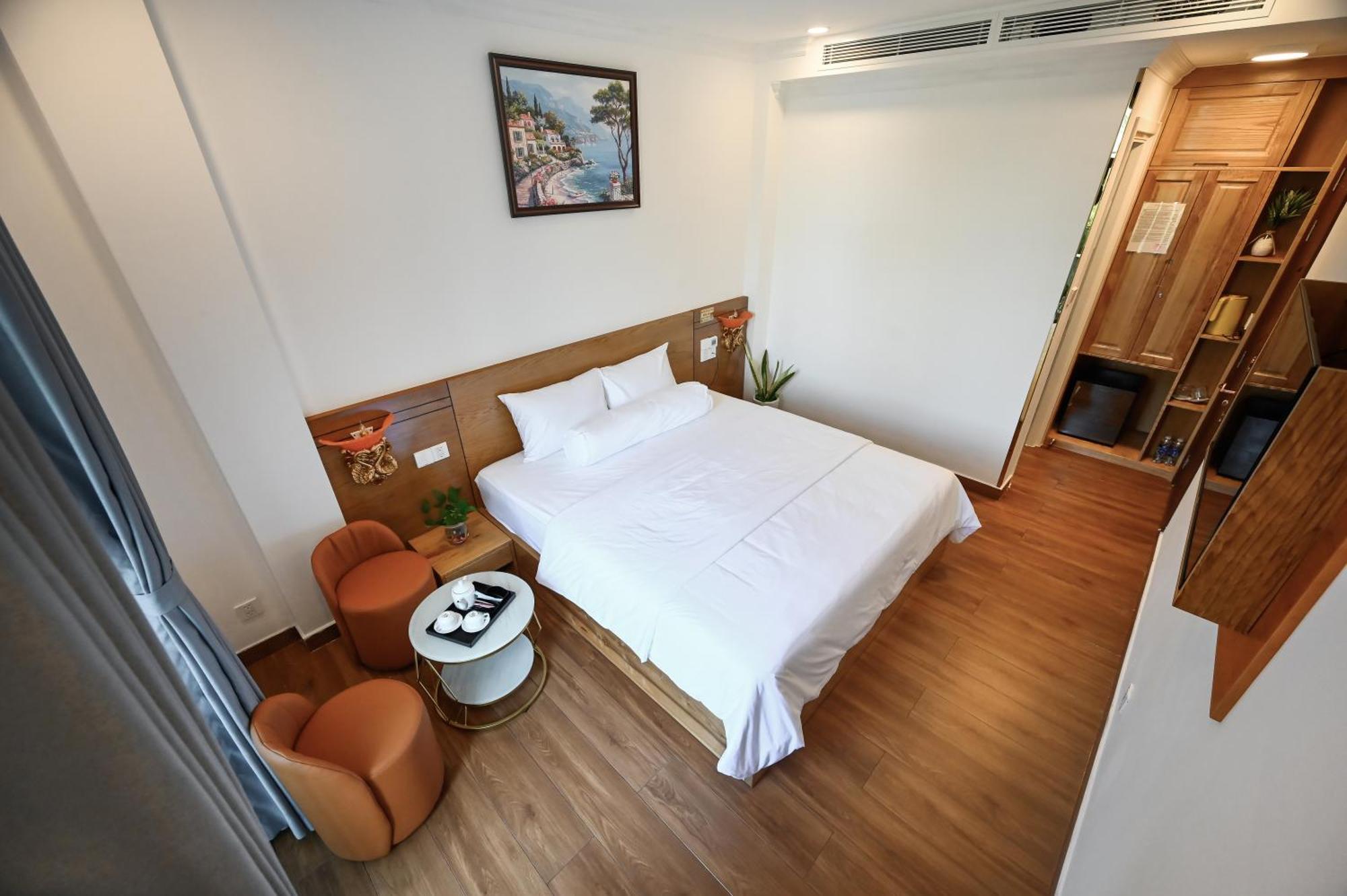 Ly Ly 2 Khách sạn TP. Hồ Chí Minh