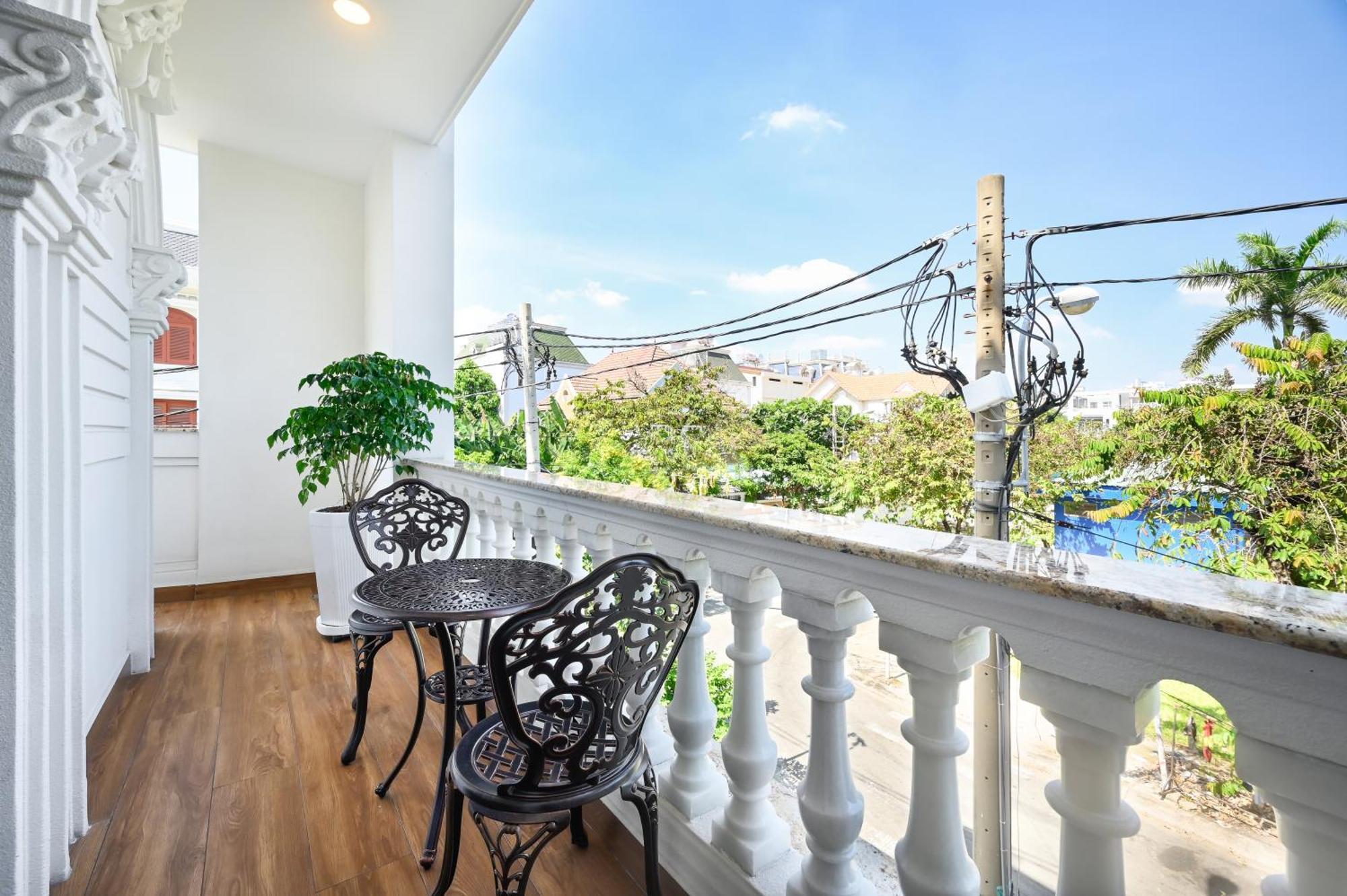 Ly Ly 2 Khách sạn TP. Hồ Chí Minh