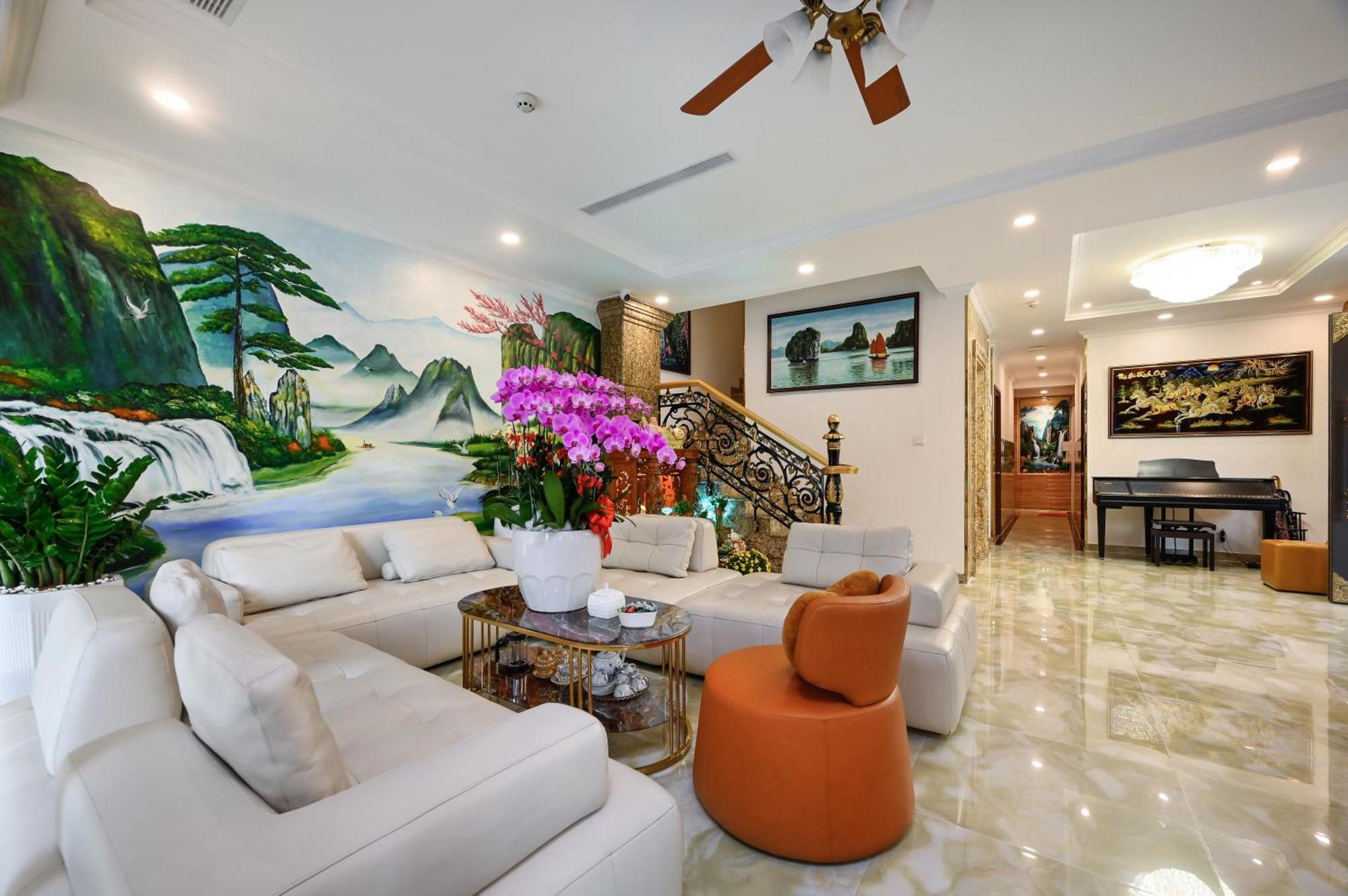 Khách sạn Ly Ly 2 4*